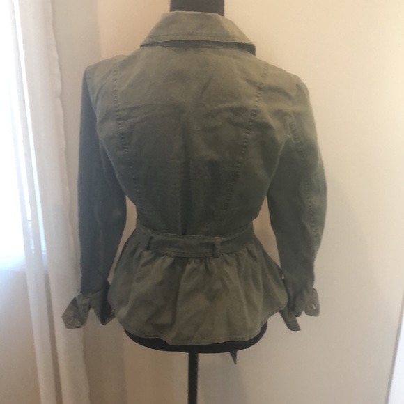 🌺Army Green Fall Jacket 🌺 - Picture 2 of 4